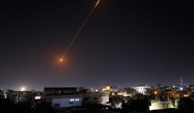 İran ve Hizbullah'ın füze ve roket saldırıları nedeniyle İsrail'in kuzeyinde alarmlar çaldı