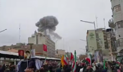 İran’da miting alanında patlama