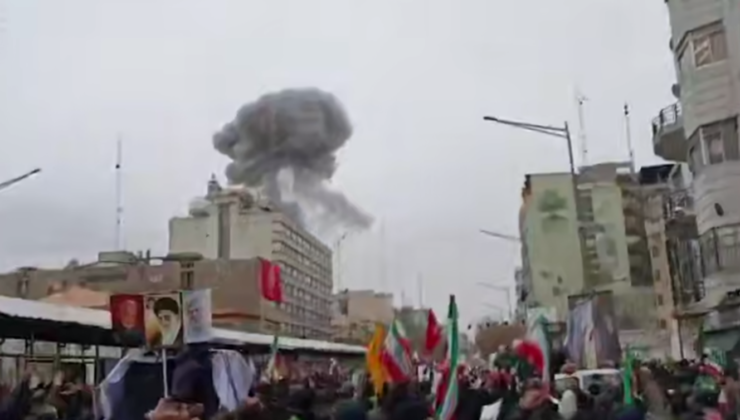 İran’da miting alanında patlama