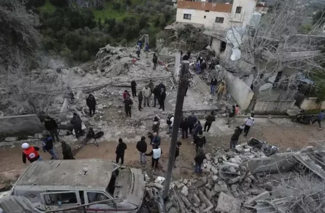 İsrail'in Lübnan'a yönelik saldırılarında can kaybı 912'ye yükseldi