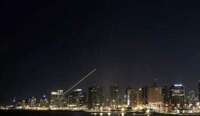 İsrail'de füze alarmı! İran ve Hizbullah'tan eş zamanlı misilleme