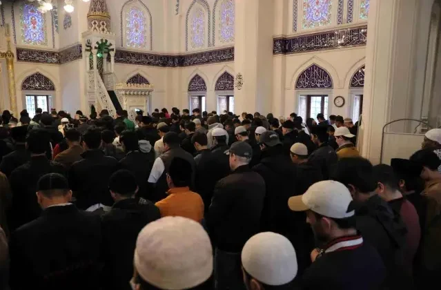 Bu camide bayram namazı 5 kez kılındı