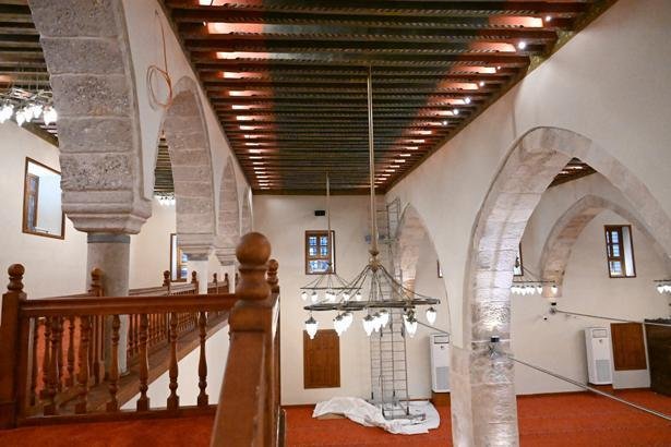 Kahramanmaraş'ta depremde hasar gören Ulu Cami, Kadir Gecesi'nde yeniden ibadete açılacak