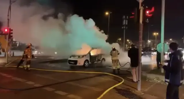 Seyir halindeyken alev alev yandı