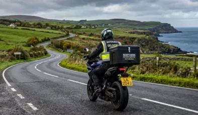 Kuzey İrlanda'da bir kurye, patlayıcı yerleştirilen aracı karakola sürmeye zorlandı