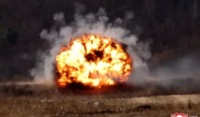 Savaş hazırlığı gibi hamle! Veliahtıyla birlikte tankın başına geçti