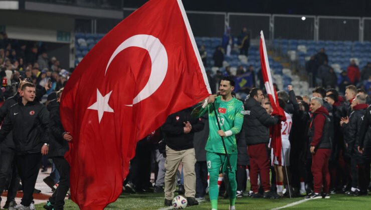 Milli Takım futbolcuları, Dünya Kupası coşkusunu sosyal medyaya taşıdı: İşte paylaşımlar