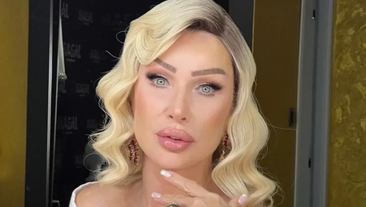 "Onun yaşındakiler sidik torbasıyla geziyor!" Seda Sayan'dan Ajda Pekkan'a şoke eden övgü…