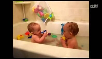 Birbirinden Sevimli Çocukların Komik Halleri