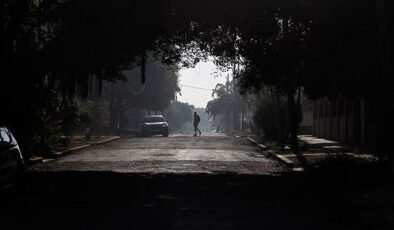 Şebeke çöktü, milyonlarca kişi elektriksiz kaldı! 'Tam bir kopma yaşanıyor'