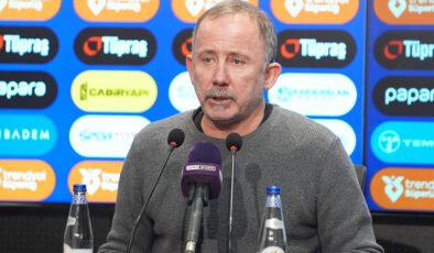 Sergen Yalçın'dan derbi açıklaması: Bugünkü maç hakemlik adına büyük skandaldır 