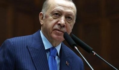 Son dakika… Cumhurbaşkanı Erdoğan: Birileri bizi ruh köklerimizden koparmak istese de değerlerimize sahip çıkacağız