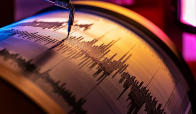 Son dakika: Yunanistan, 5.1 büyüklüğünde depremle sallandı