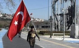 Torundan dedeye vefa! Şehitler için 8 yıldır İstanbul'dan Çanakkale'ye yürüyor