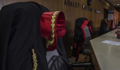 12 hakim ve savcının görev yeri değişti