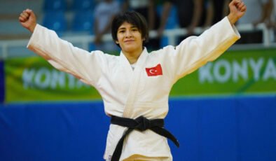Milli judocu Tuğçe Beder, Gürcistan'da altın madalya kazandı