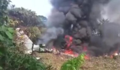 Kolombiya’da askeri uçak düştü. 125 kişinin bulunduğu uçakta 34 kişi hayatını kaybetti