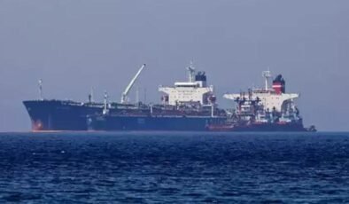 Umman Denizi'ndeki tankere saldırı şüphesi! 'Bilinmeyen cisim isabet etti'