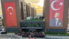 Uşak ve Marmaris belediyelerine operasyon: Uşak Belediye Başkanı dahil 24 kişi gözaltında