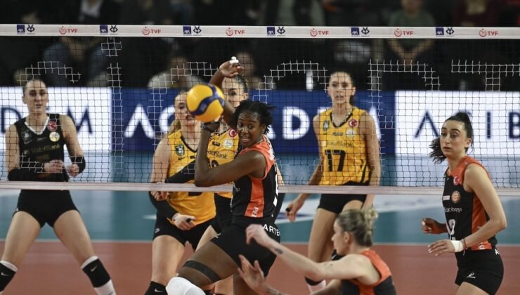 VakıfBank seride öne geçti