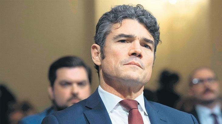 Washington’da ilk savaş istifası