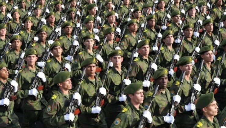 'Ülkemiz seferber olmaya hazır' diyerek duyurdular! 'ABD'den gelecek olası saldırılara hazırız'