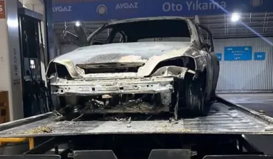 Yanan araçtan insan kemikleri çıktı