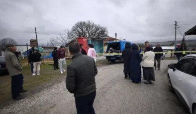 Yeğenini bıçaklayıp öldürdü, araya giren kardeşi ile damadını ağır yaraladı