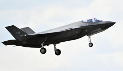 İsviçre maliyet nedeniyle F-35 planını küçülttü