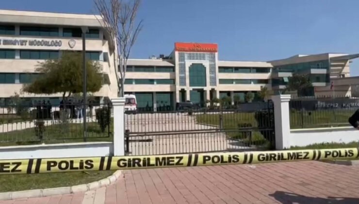 Son dakika… Antalya'da Kaymakamlık binasında silah sesleri! Özel harekat bölgede