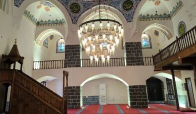 Asırlık emanetler yeniden hayat buldu: 3 tarihi cami bayramda açılıyor