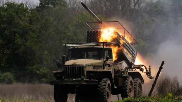 Rus ordusu, Ukrayna’ya ait askeri havalimanlarının altyapısını, yakıt ve enerji tesislerini vurdu