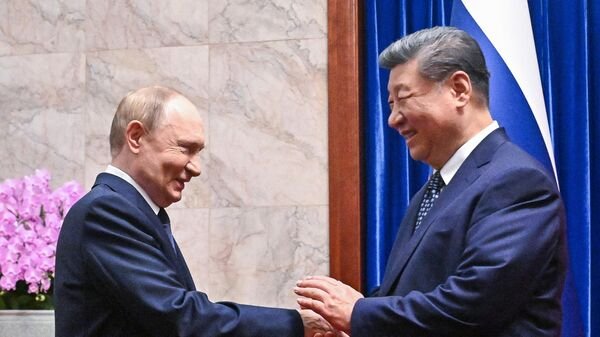 Çinli uzman: Rusya ve Çin, Batı'nın 'jeopolitik macerasına' karşı sarsılmaz bir enerji kalkanı oluşturuyor