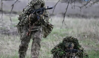 Ukrayna’da askeri sanayi işletmeleri vuruldu: Bin 200 militan etkisiz hale getirildi