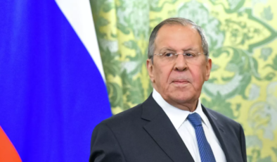 Lavrov: Batı, Tayvan meselesinde tehlikeli oyunlar oynamaya devam ediyor