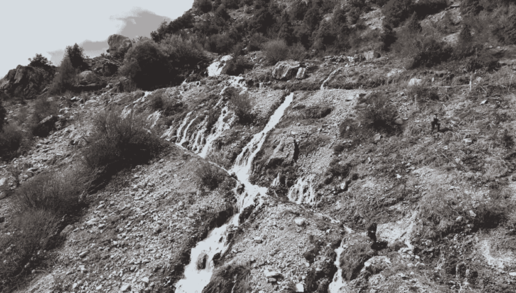 15 gün sürüyor, sonra yok oluyor: Gümüşhane’de gizemli sular