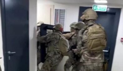 15 yıl hapis cezasıyla aranan suç makinesi kıskıvrak yakalandı