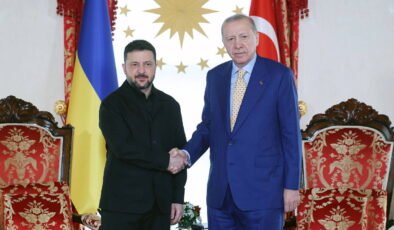 Dolmabahçe'de 'barış' zirvesi: Erdoğan, Ukrayna Devlet Başkanı Zelenskiy ile bir araya geldi