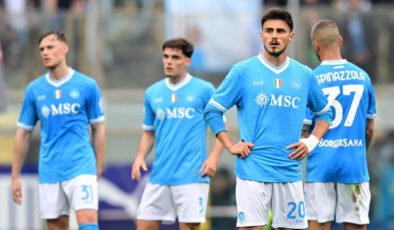 2 puan bıraktı: Napoli şampiyonluk yarışında yara aldı