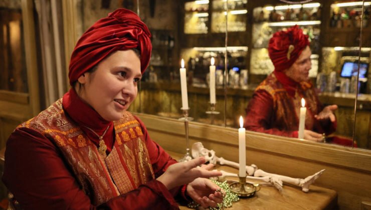 Rusya’da büyüye ilgi patladı. Askerler muska ve tılsım yaptırıyor