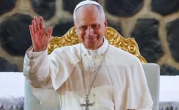 Papa’dan sert çıkış. “Dünya tiranların elinde harap oluyor”