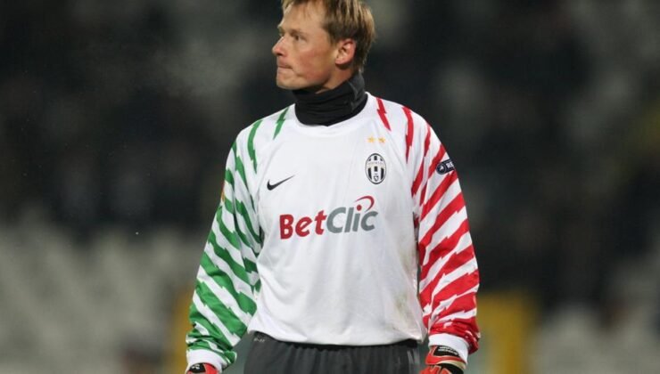 Arsenal’in eski kalecisi feci kazada can verdi