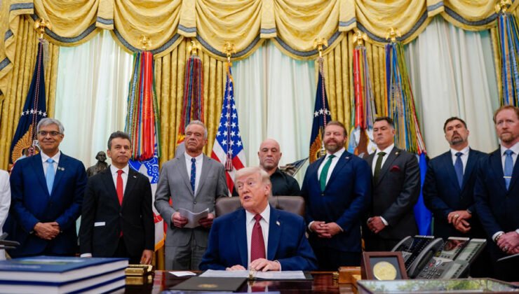 Trump: İran bize şantaj yapamaz