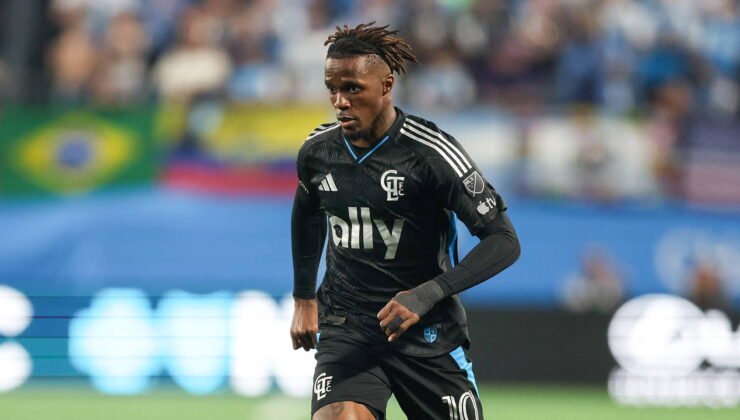 Wilfried Zaha'nın geleceğiyle ilgili açıklama! 'Eğer bu sezon olduğu gibi…'