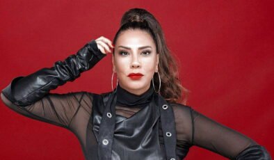 Işın Karaca 'Ne mutlu Türk'üm diyene' dediği için sınır dışı edildi!