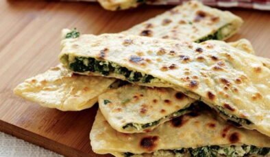 İncecik hamuruyla ıspanaklı gözleme nasıl yapılır?