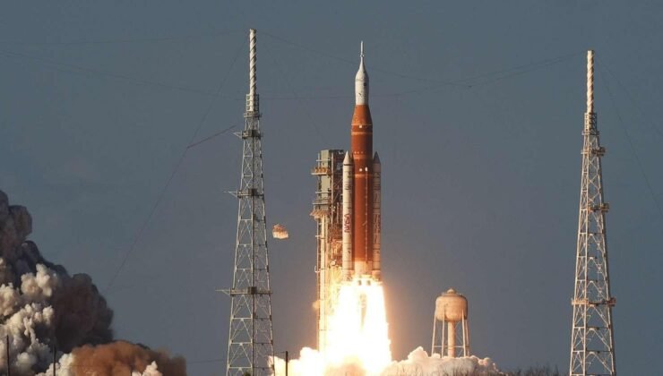 54 yıl sonra Ay'a insanlı yolculukta beklenmedik kriz! NASA uzay aracında 'tuvalet' alarmı