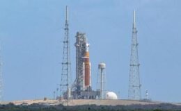 54 yılın ardından bir ilk! NASA Orion uzay aracını Ay'a fırlattı