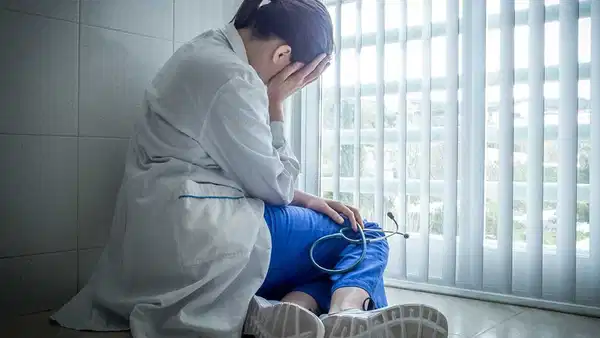 Hekim Birliği'nden 'sağlıkta şiddet' uyarısı: 'Hastaneler artık güvenli değil'