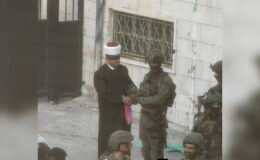 İsrail’den Batı Şeria’da baskın: Eski bakan gözaltında